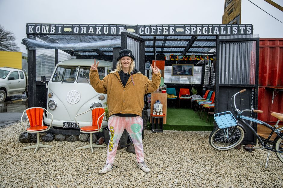 Time for a morning coffee at Kombi Ohakune Coffee Specialists.