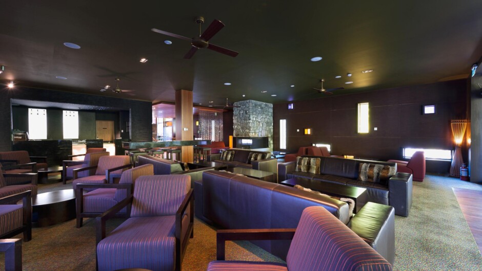 Frond Bar Lounge