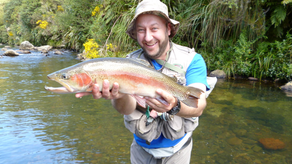 Guide Leon McCarthy