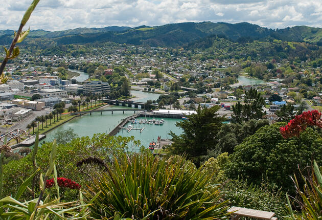 Wenn du ein besonderes Interesse an der Māori Kultur hast und Essen, Wein und Surfstrände liebst, solltest du dir Gisborne nicht entgehen lassen. Finde die besten Orte für Besuche und Aktivitäten. 