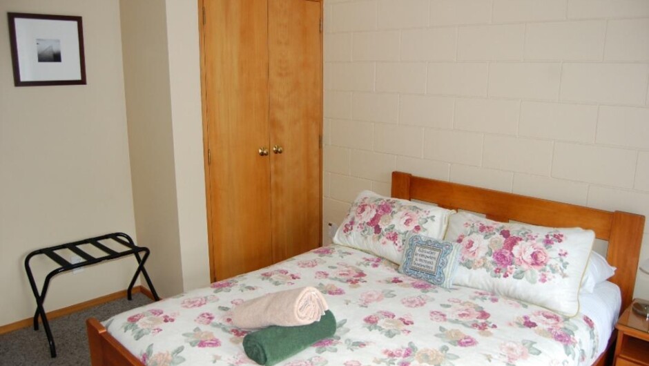 Double bedroom in Family Motel