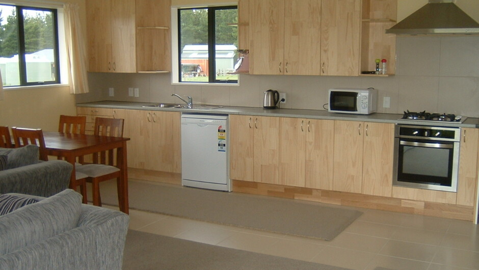 Kitchen / Dining Area