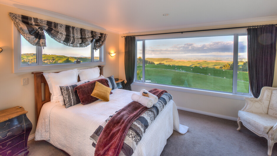 Waitomo Boutique Lodge upstairs, panoramic, Queen/Double room