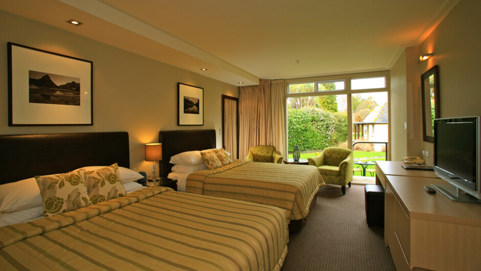 Distinction Hotel Te Anau Garden View Room