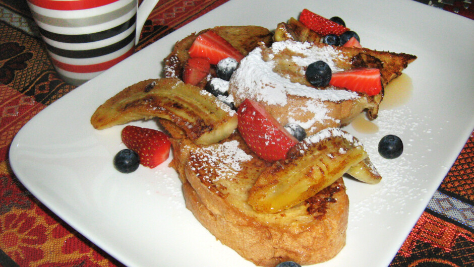 Hearty breakfasts served daily. (Pictured: French Toast with fried banana and berries)