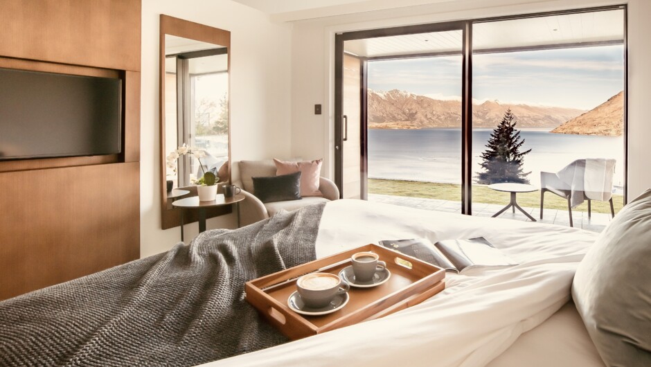 Tahuna Lakeview Room