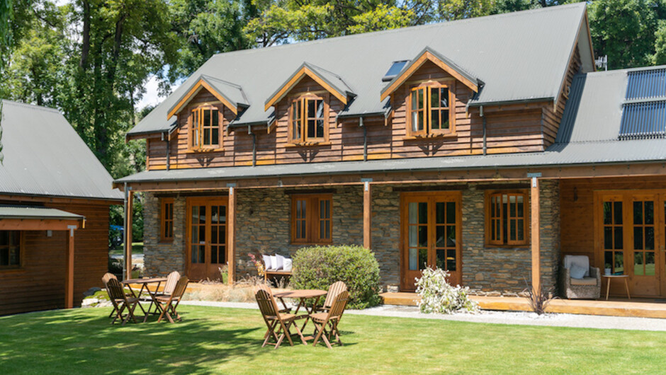 Wanaka Homestead Lodge Accommodation
