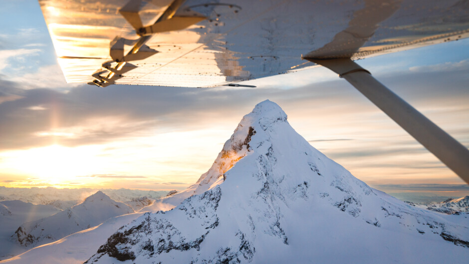 The original sunrise scenic flight company of Queenstown, NZ. Offering something unique to our passengers.