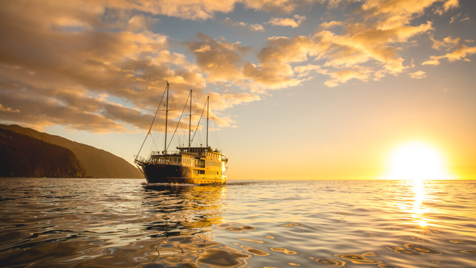 Milford Sound Overnight Cruise - Sunset