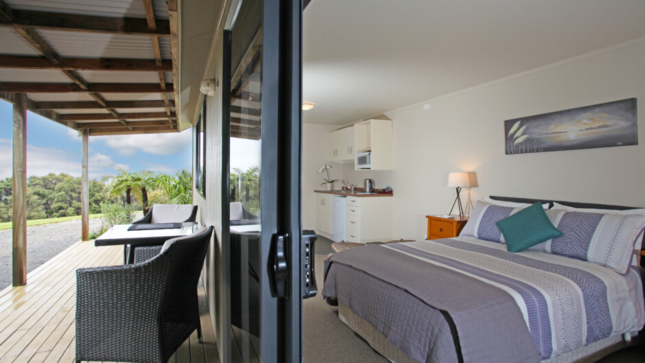 Our lovely "Tui" cottage has gorgeous views from your private deck.