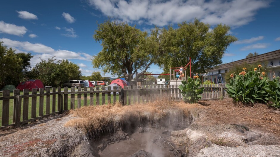 Onsite boiling mud pool