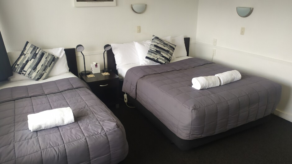 Twin Studio - One double bed and one single bed. Ensuite bathroom with free toiletries, free WIFI, flat screen TV, tea and coffee making facilities, refrigerator, toaster, air fryer, and microwave. Heating and electric blankets.