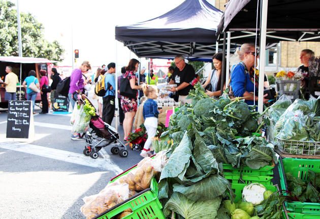 Discover the laid-back Auckland way of life when you visit one of the city’s bustling markets.