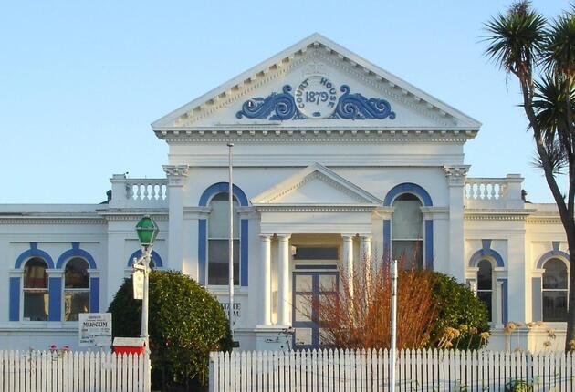 Waimate is synonymous with beautiful landscapes, Edwardian architecture and wild wallabies.