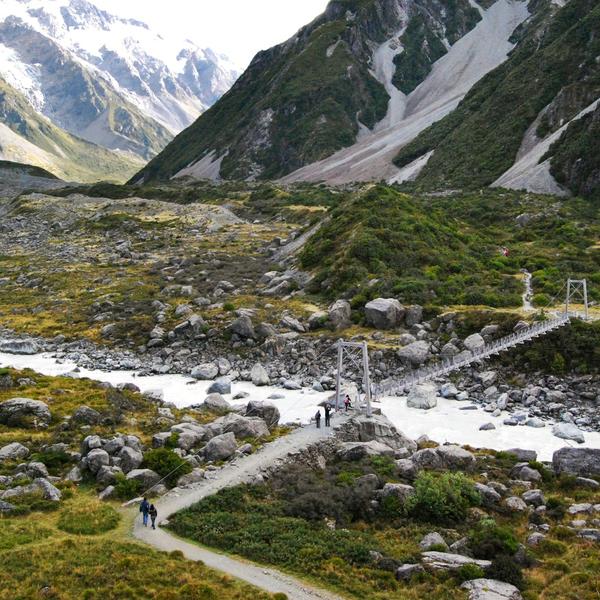 There are a number of short walks you can enjoy in Aoraki Mount Cook National Park, including the Hooker Valley Track and Governors Bush Walk.