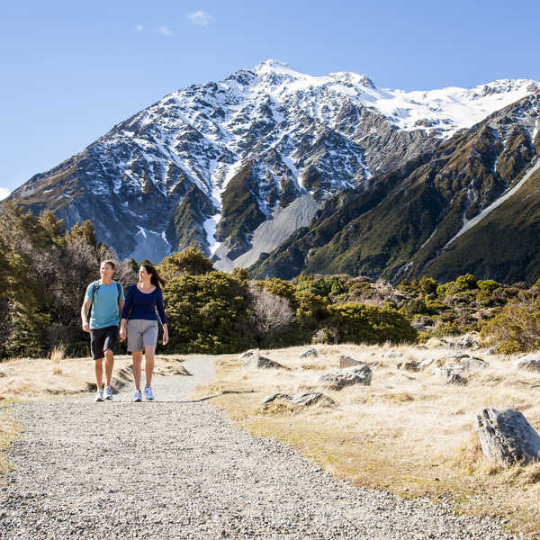 You don’t have to be an experienced hiker to discover New Zealand’s wilderness areas. The Hooker Valley Track is one of many easy walks to enjoy.