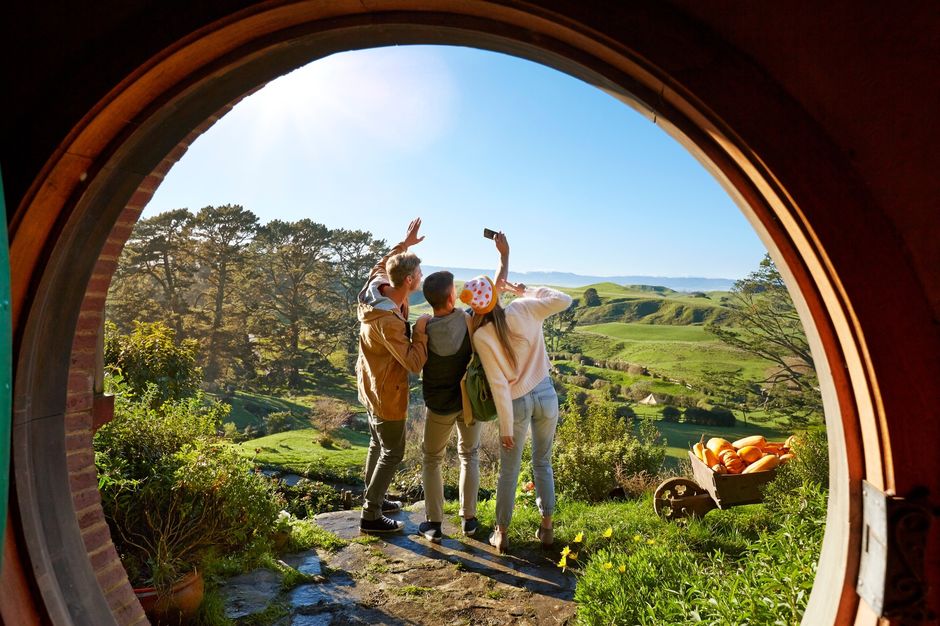 Hobbiton Movie Set