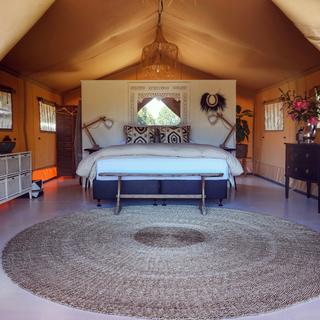 Private glamping 