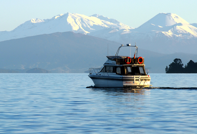 New Zealand is home to many lakes, the largest being Lake Taupō which is the size of Singapore. Find out more about New Zealand's lakes and where to kayak, swim, fish and sail. 