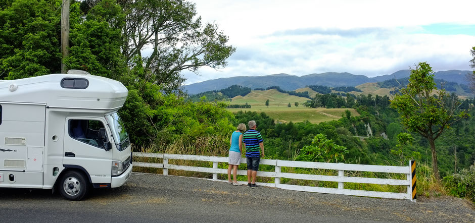 Die Country Road ist wie geschaffen für Auszeiten vom städtischen Stress und für echte Kiwi-Hinterlandabenteuer.