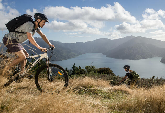 The Queen Charlotte Track Great Ride is a classic mountain bike ride, tracing the bays, hills and ridges of multiple Sounds. Enjoy history, views, swimming, and boating along the way.