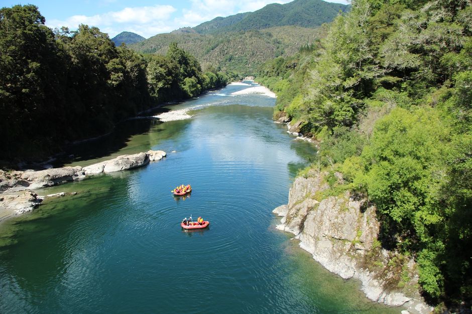 Rafting near Murchison