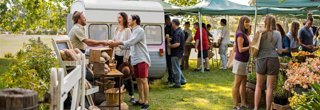 Taste new flavours at the Paihia Market