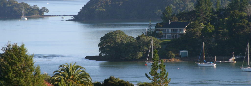 Coastal views from the Bay of Islands Walkway