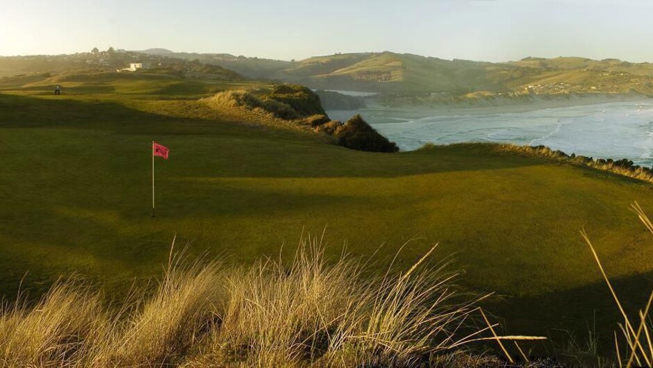 New Zealand golf vacations from the New Zealand vacation and tour specialists
