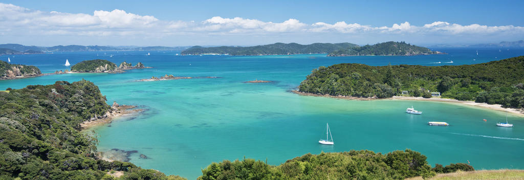 Sailing in the Bay of Islands