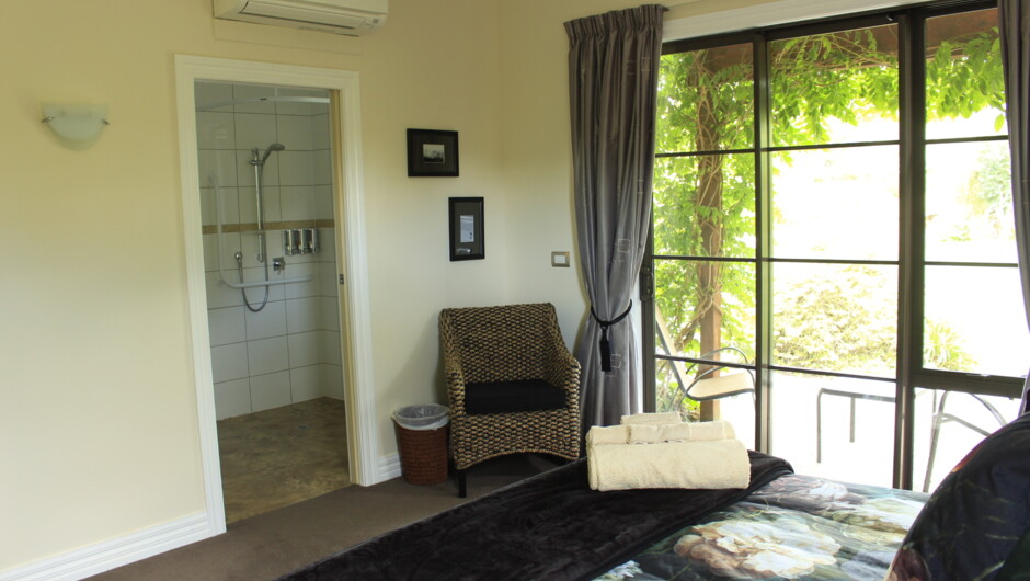 Back guest room with accessible ensuite bathroom