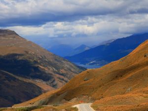 Von der Crown Range Road eröffnen sich spektakuläre Panoramablicke über Central Otago.