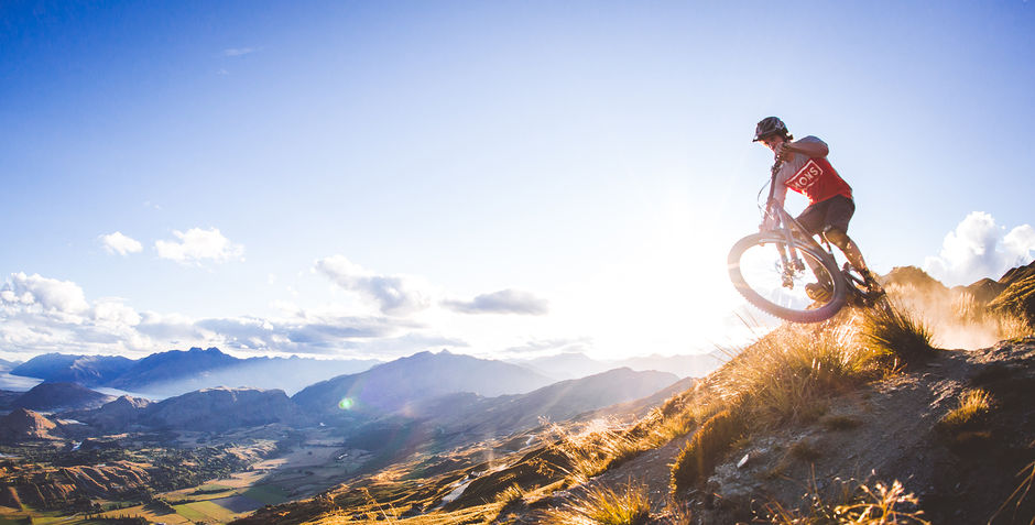 Dank seiner umfangreichen Auswahl an Strecken, darunter der Rude Rock, ist Coronet Peak schnell zu einem Zentrum des Mountainbikens in Queenstown geworden.