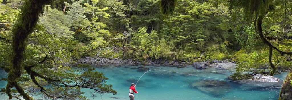 Beim Forellenangeln in der Region Glenorchy können Sie mit der Angel etliche Prachtexemplare und mit der Kamera atemberaubende Momentaufnahmen der wunderbaren Landschaft einfangen.