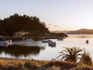 Home Bay, Lake Waikaremoana