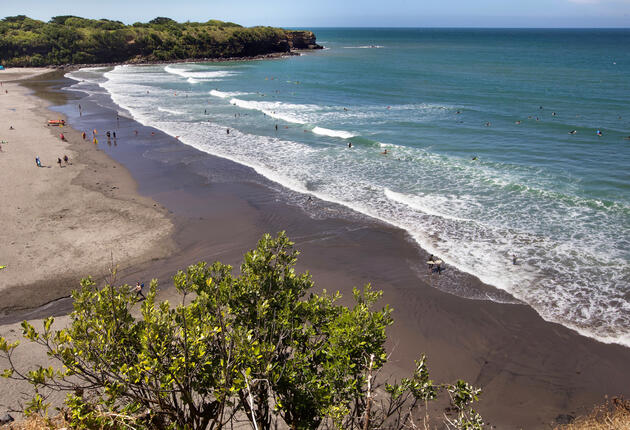 Travel along 'Surf Highway 45' and you can't miss Ōpunake. Stay a while to enjoy the beach and the historic loop trail that takes you through beautiful lake and beach scenery.