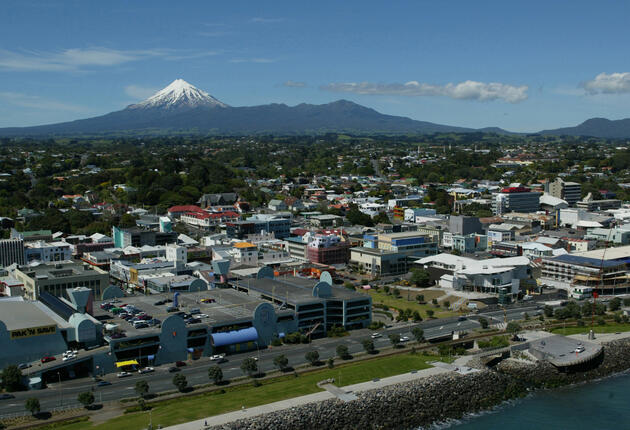 Ancestral Taranaki Maunga stands watch over the region, renowned for the unique mountain-to-sea lifestyle, and vibrant arts and cultural activities. New Plymouth features beautiful parks and gardens, and excellent food and drink. Find out more. 