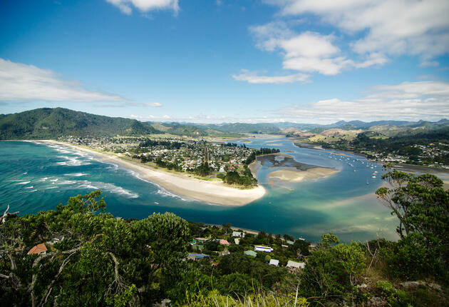 Climb a volcanic peak, kayak around the harbour, surf at the beach & explore the surrounding forest. Tairua is a picturesque holiday town that has it all.