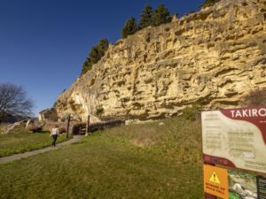 Maori Rock Drawings, Duntroon