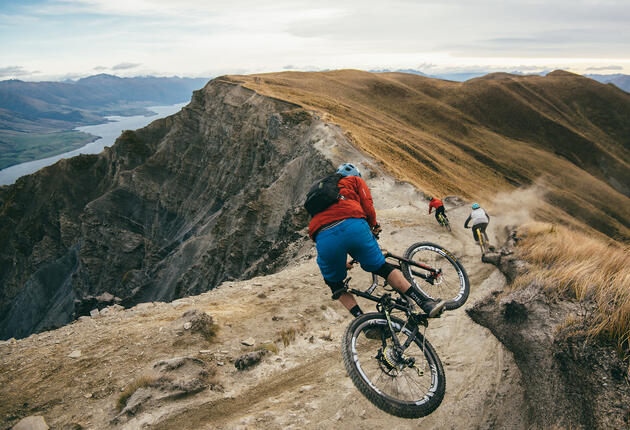 These top trails in Wanaka dish out thrills and scenic spectacle galore - a mountain biker's haven!