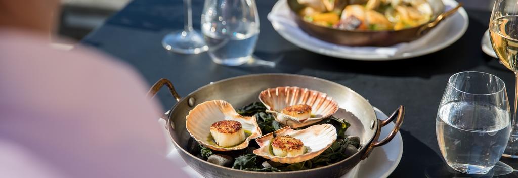 The season for fresh scallops runs from October through to March.