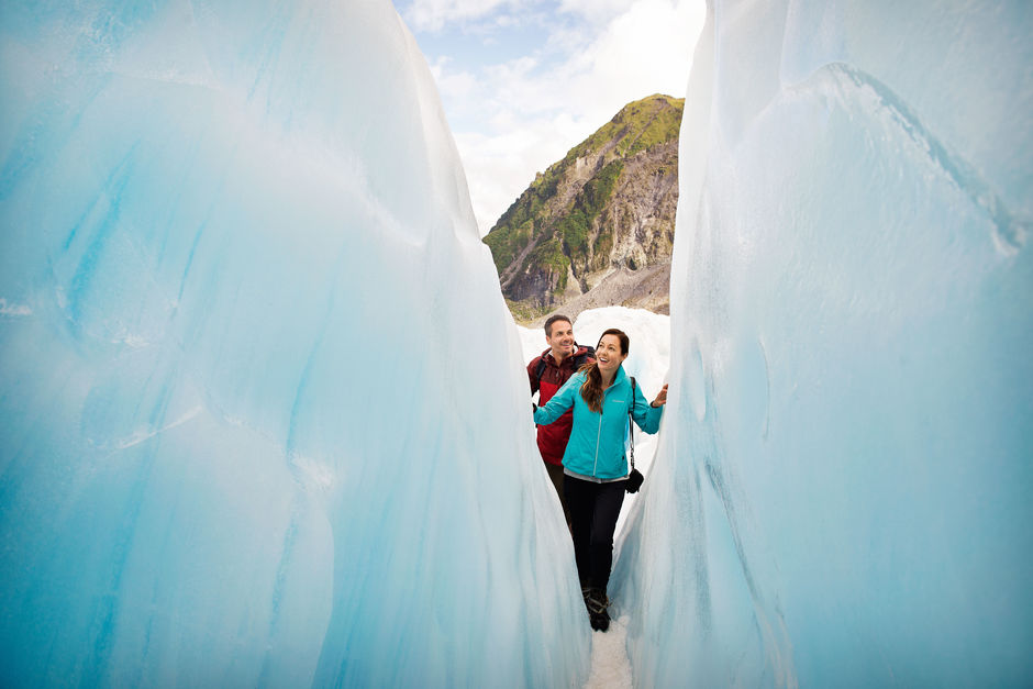 アクセスしやすい氷河を探検