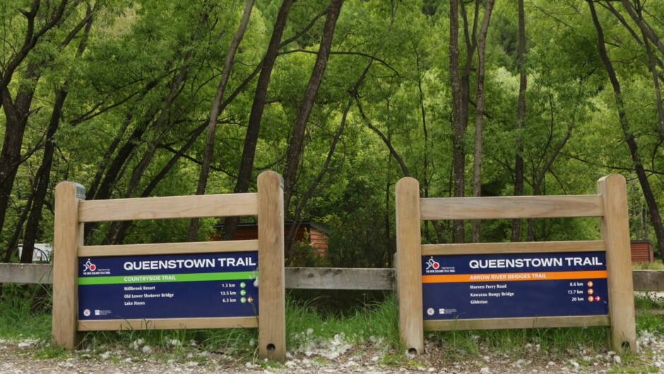 Signage on the Queenstown Trail