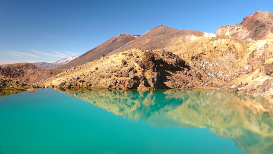 Tongariro's Emerald Lakes (Ngarotopounamu), mid walk, colors are from minerals and milkiness from suspended clay particles.