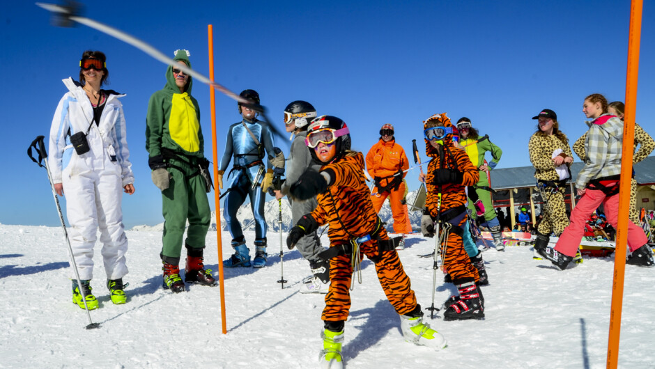 가족과 함께하는 스키여행.