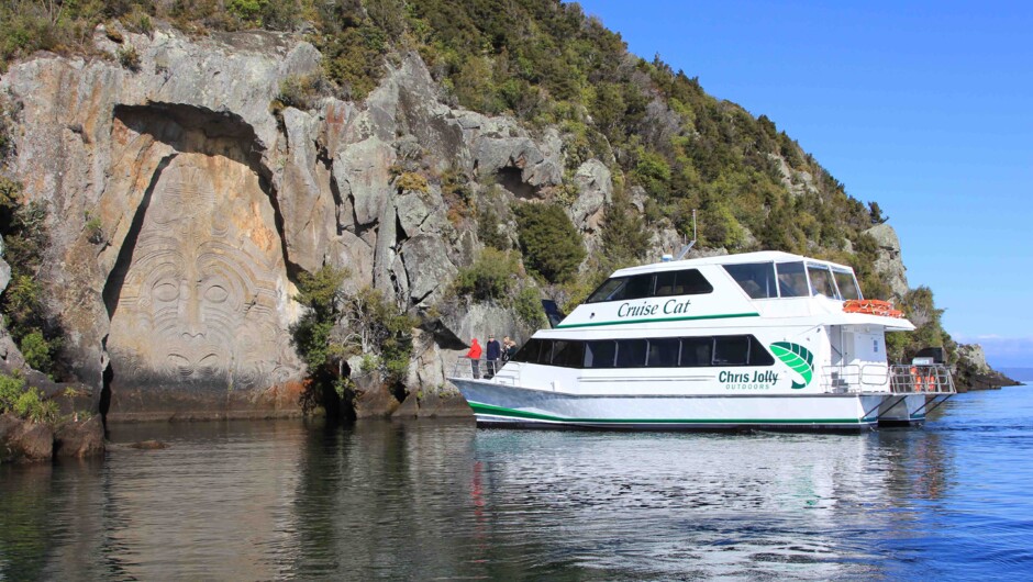 Cruise to the Maori Rock Carvings with Chris Jolly Outdoors