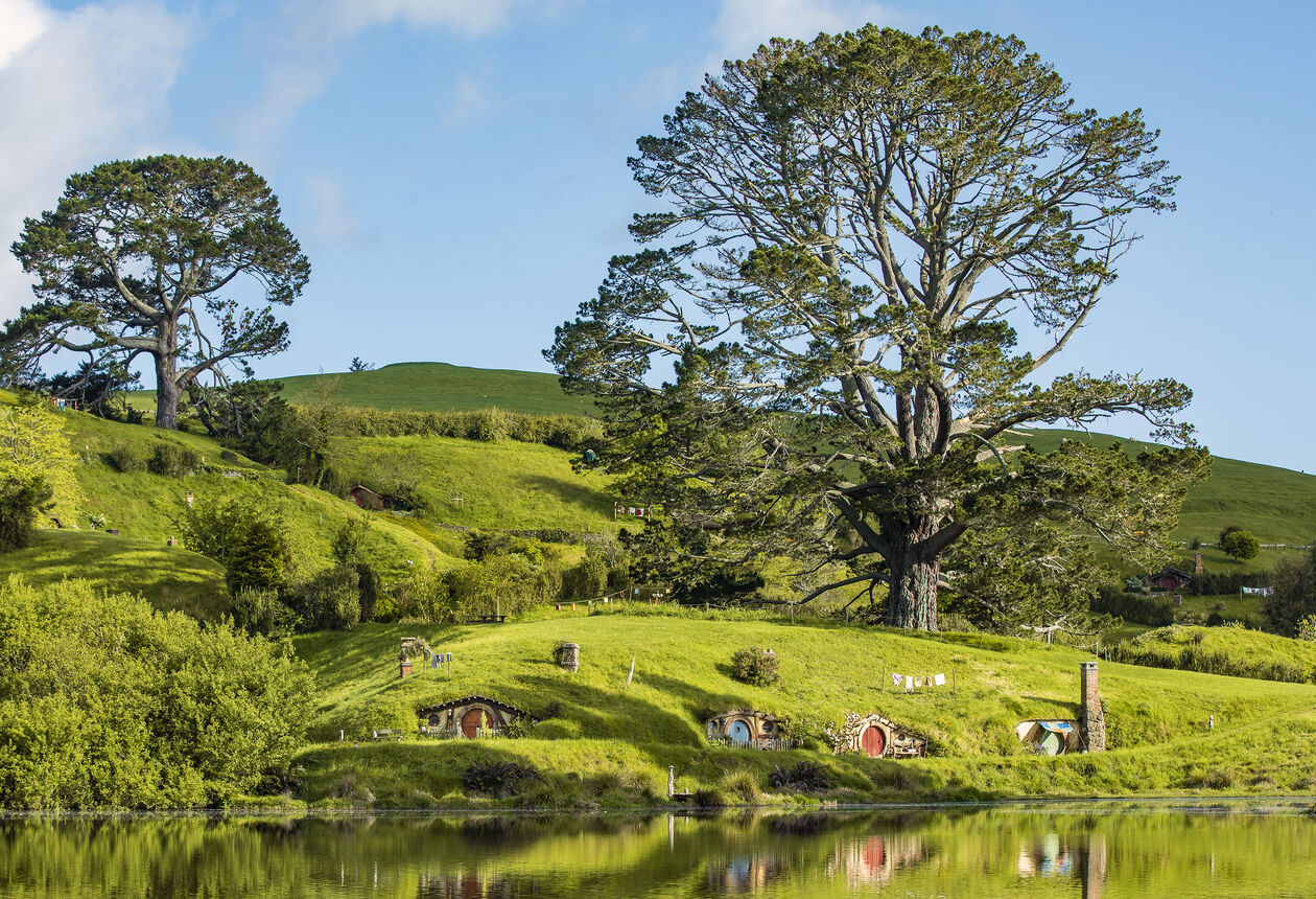 Experience geothermal areas, arts and culture and food and wine as you drive from Auckland through the centre of the North Island to Wellington. Find out more about this epic 10 day itinerary through the centre of the North Island.