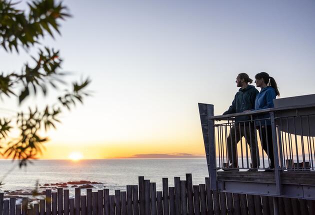 New Zealand is the perfect place if you're looking for a beautiful honeymoon destination or a relaxing holiday with someone special. There are plenty of fun activities to choose from adventure activities, boutique accommodation, great food, and wine.