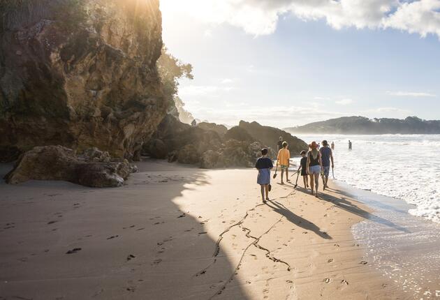 The laid-back locals, golden coastline and mountainous interior have long made The Coromandel a favourite holiday spot for local kiwis. And it’s easy to see why.