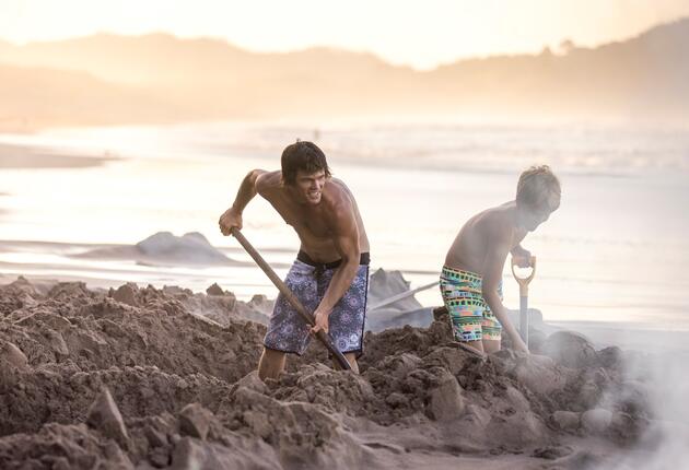 Hot Water Beach is a must do when you are visiting The Coromandel. Dig your own hot pool just metres from the Pacific Ocean. Read on to learn more about Hot Water Beach.